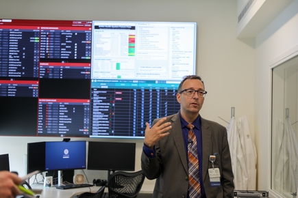 OHSU's centralized command center for statewide coordination of patient care