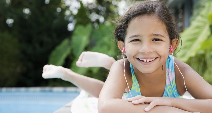 Why earbuds can increase the chances of swimmer’s ear
