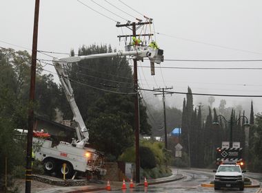 SCE Crews Keep Power Flowing During Dangerous Storms