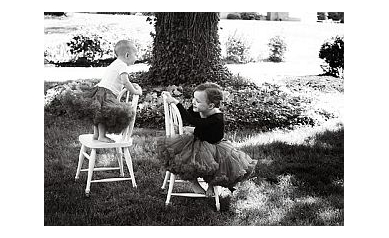 Reserve a Picture Perfect Opportunity to Help Kids