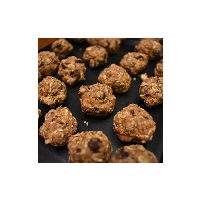 Peanut Butter Choco Chip Energy Balls