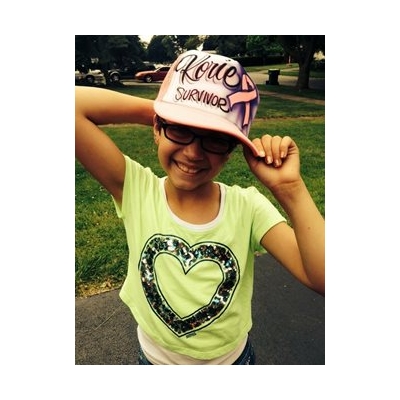 Girl fights cancer with a lot of spirit
