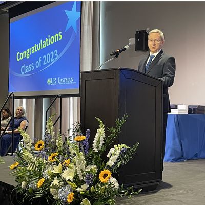 Eastman Institute Graduates 77 Specialists from 30 Countries