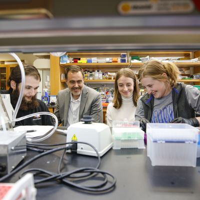 Eric with Lab Team  High res