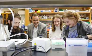 Eric with Lab Team  High res