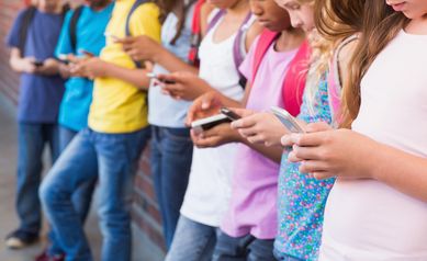Cell Phone Bans in Schools: What Parents Need to Know