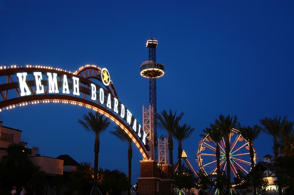 KemahBoardwalk_entrance