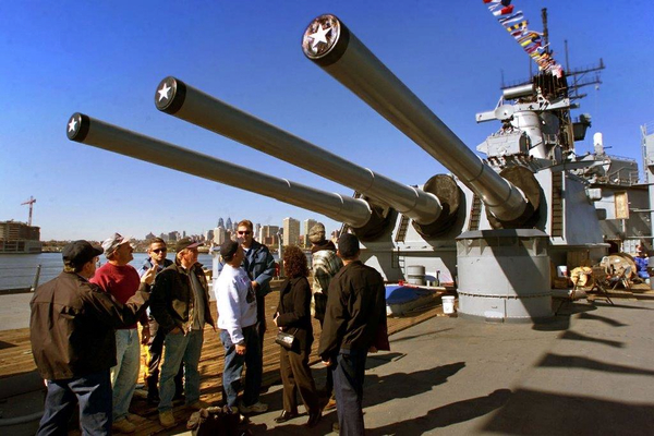 tour group under gun