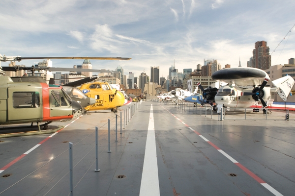 Promo Photo_Flight Deck 02
