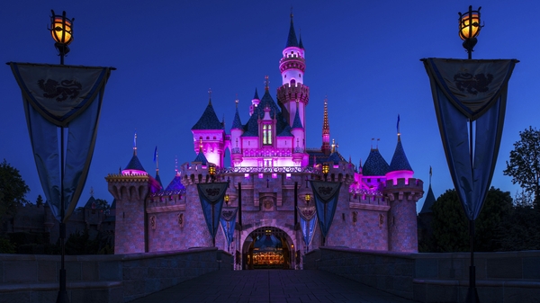 Southern California Transitions to a Build-your-own Custom Experience to California's Top Theme Parks
