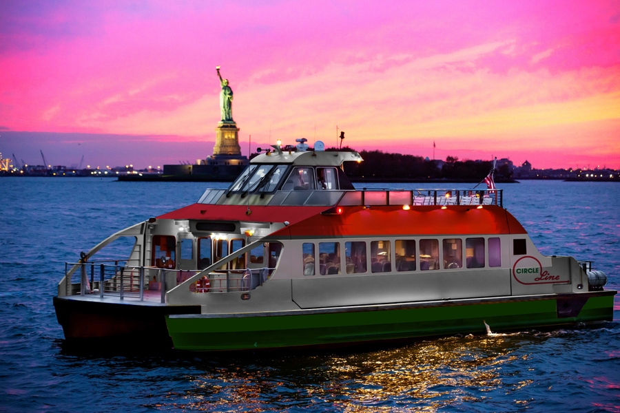 Circle Line Statue at Sunset Boat Close Up