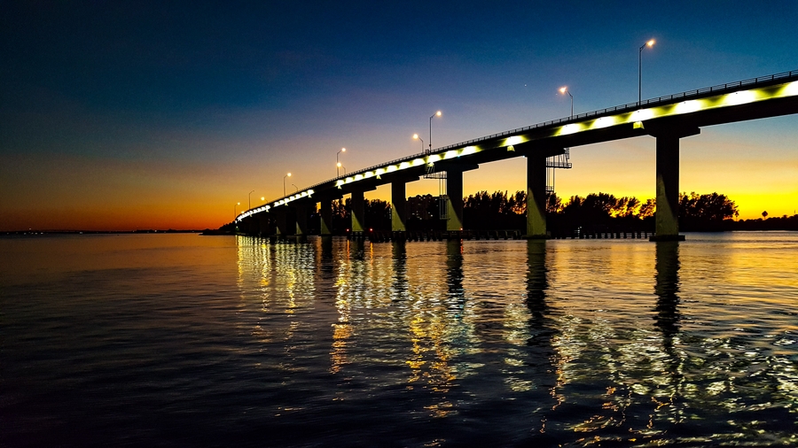 Tropics_sunset-bridge