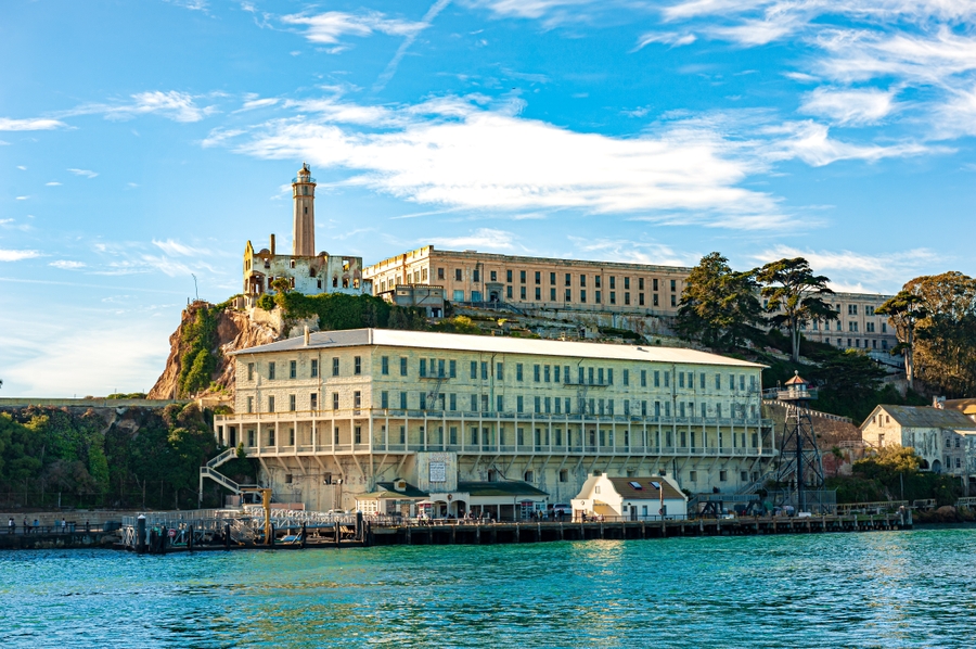 Alcatraz_AdobeStock_366137016