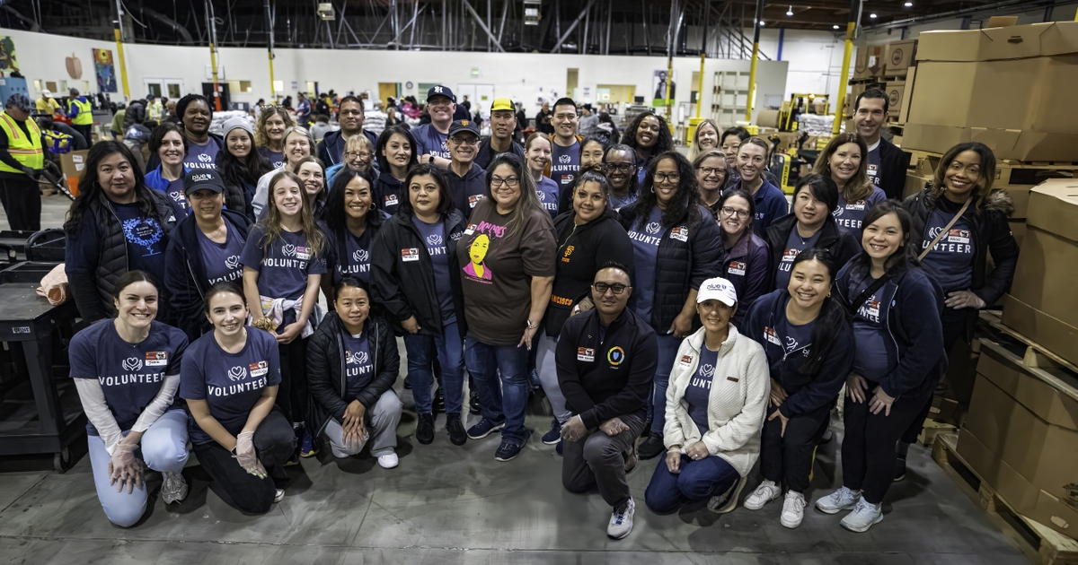 300 Blue Shield of California Volunteers Rolled up Their Sleeves to Honor Cesar Chavez and Dolores Huerta