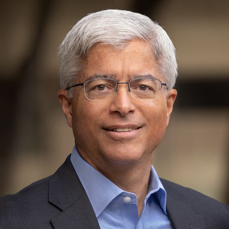 Pedro J. Pizarro photo