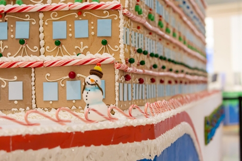 Gingerbread-ship-7-LR-scaled
