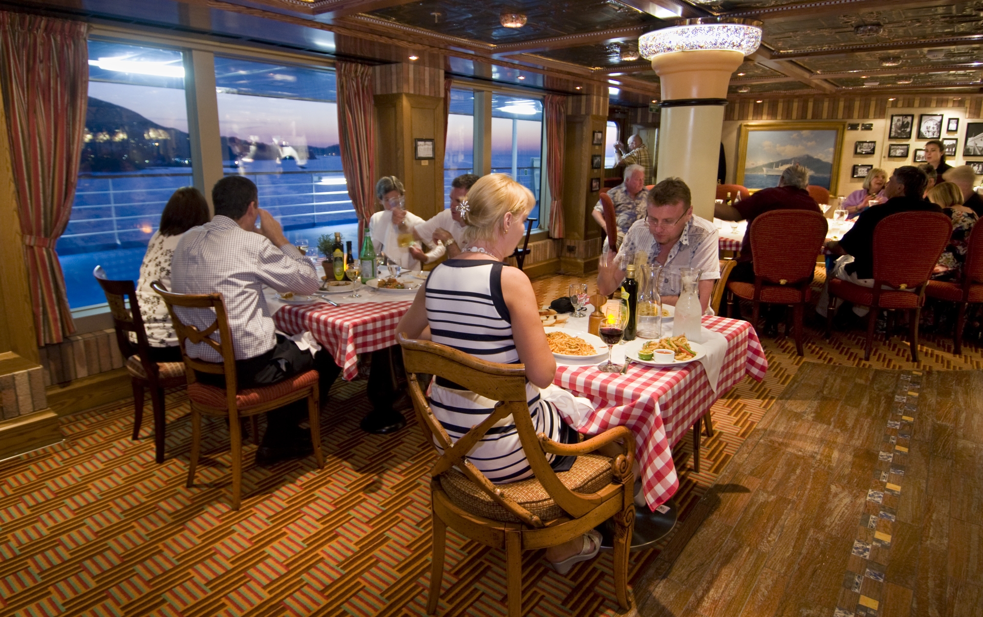 Carnival Magic Cucina del Capitano