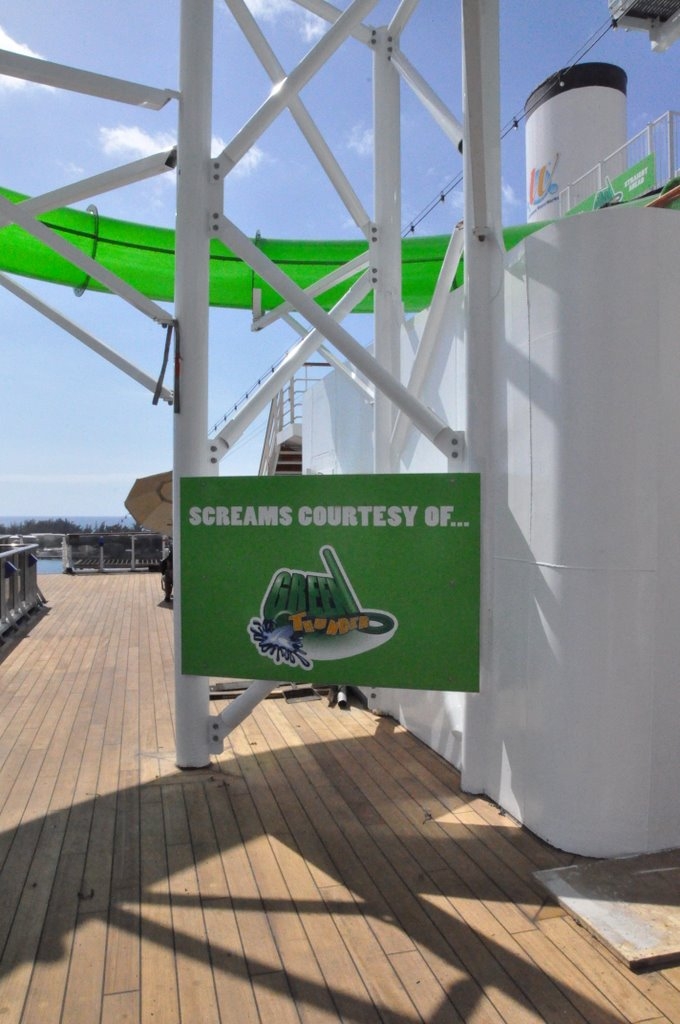 Carnival Spirit Green Thunder Slide