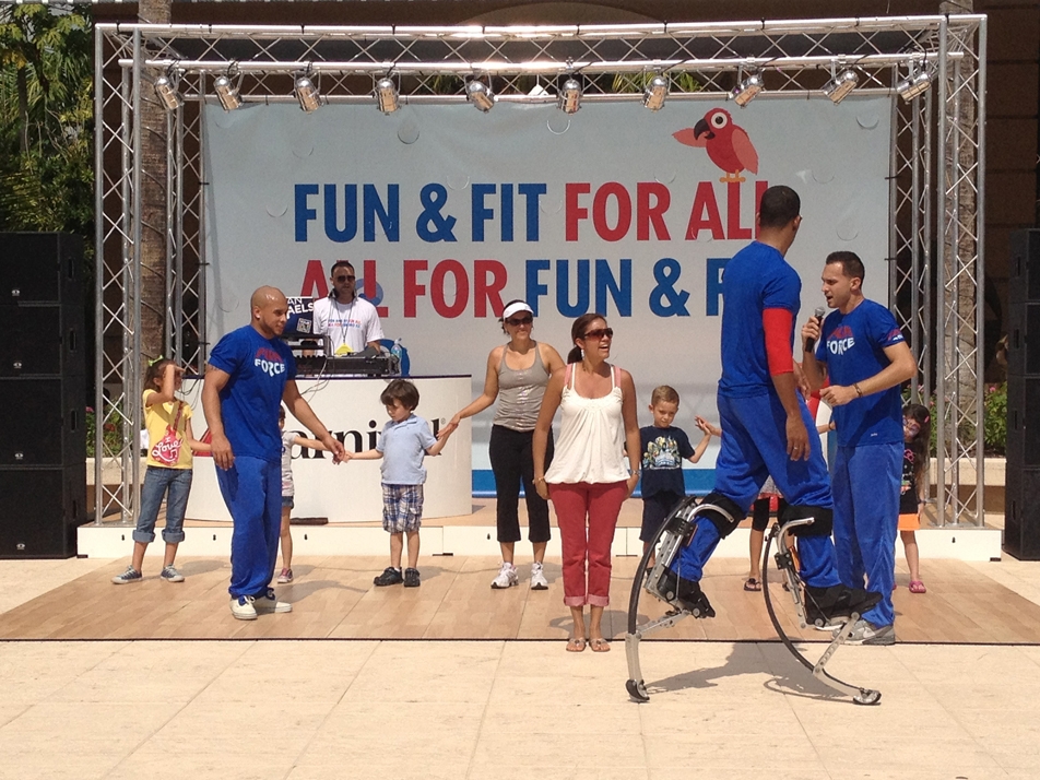 Carnival Cruise Lines' Fun Force at the Fun & Fit as a Family event at Jungle Island
