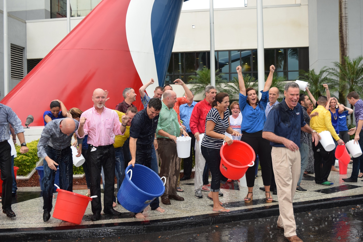 CCLIceBucketChallenge3 (low res)
