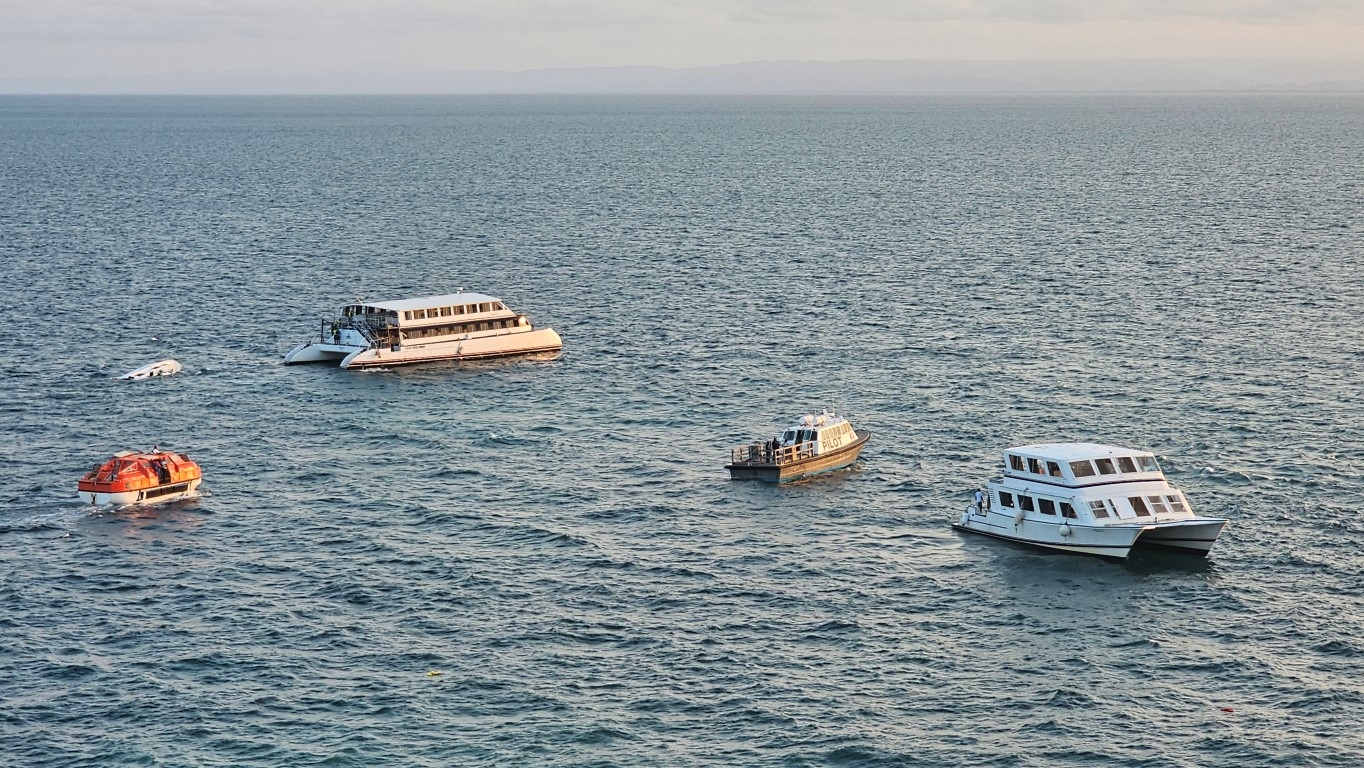 17 People Rescued in Belize Channel