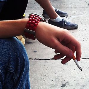 Se vincula el tabaquismo y el vapeo a un mayor riesgo de complicaciones graves por COVID-19, incluida la muerte