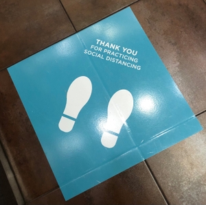 Social distancing sign