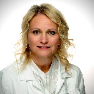 Laura Freedy