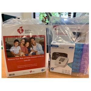 La American Heart Association entrega 1000 botiquines sanitarios para luchar contra las enfermedades cardíacas