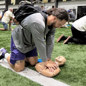 LA coaches learn hands-only CPR 2