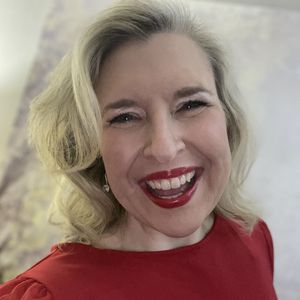 Holly Tucci, 2025 Puget Sound Woman of Impact nominee