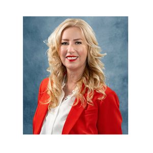 Ashley Addison Foster retounen antanke prezidan kanpay Gor Red for Women 2025 American Heart Association